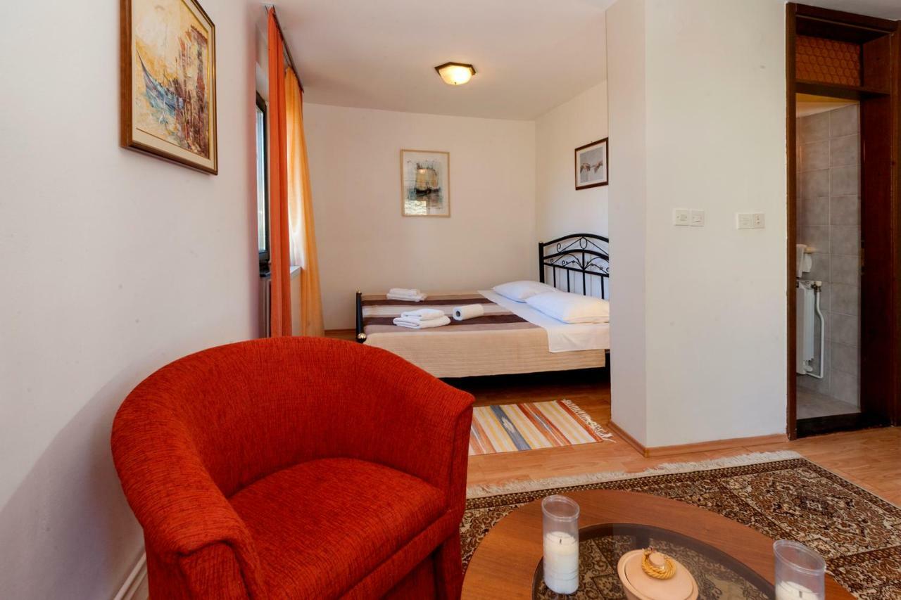 Villa Carolina Тар Экстерьер фото